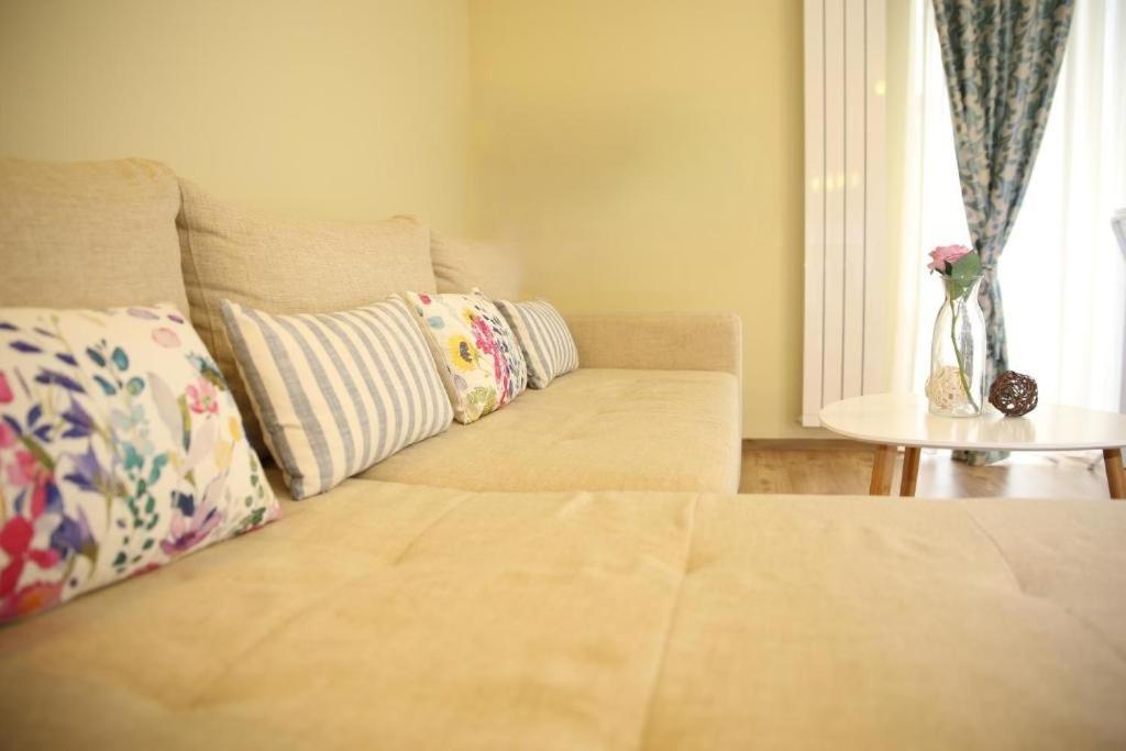 Bucharest Central Apartments Екстер'єр фото